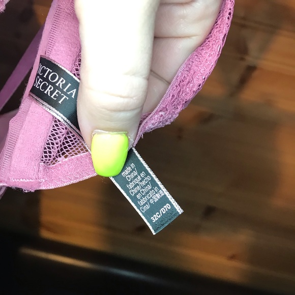 Victoria’s Secret Very Sexy Bra & Cheeky Panty Set - Picture 4 of 6